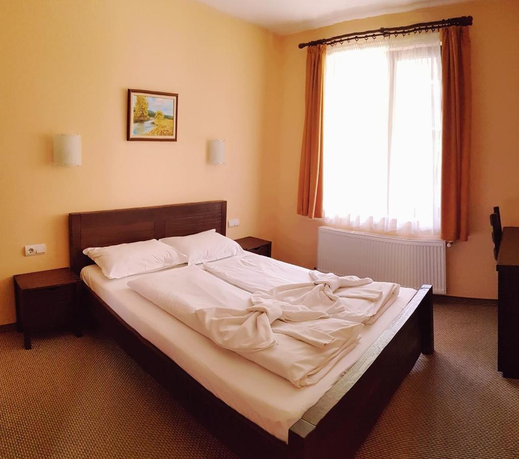 Family Hotel Chiflik Hills Dış mekan fotoğraf