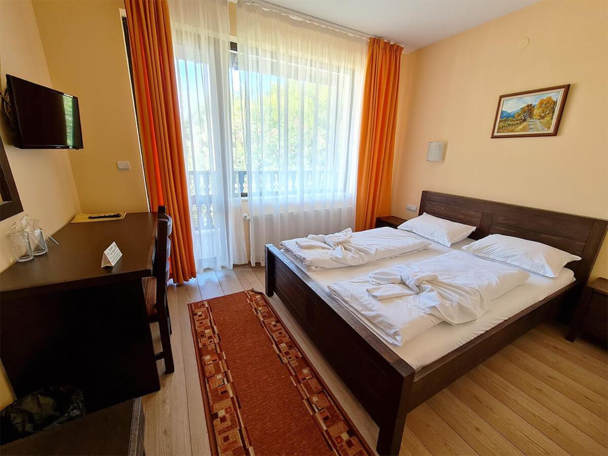 Family Hotel Chiflik Hills Oda fotoğraf
