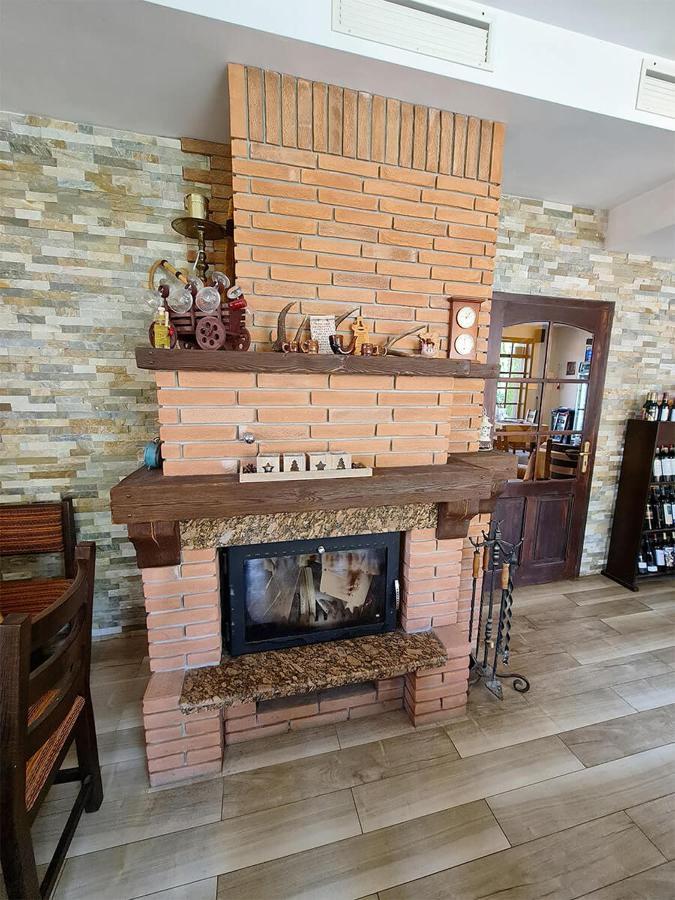 Family Hotel Chiflik Hills Dış mekan fotoğraf