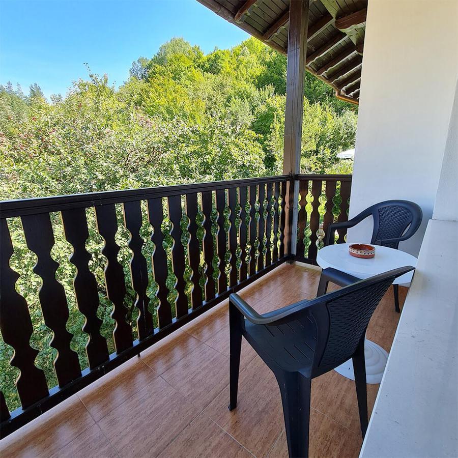 Family Hotel Chiflik Hills Dış mekan fotoğraf