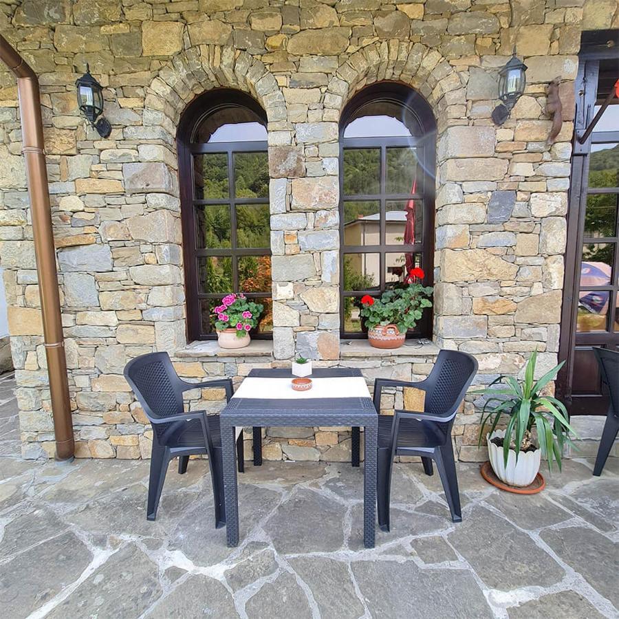 Family Hotel Chiflik Hills Dış mekan fotoğraf