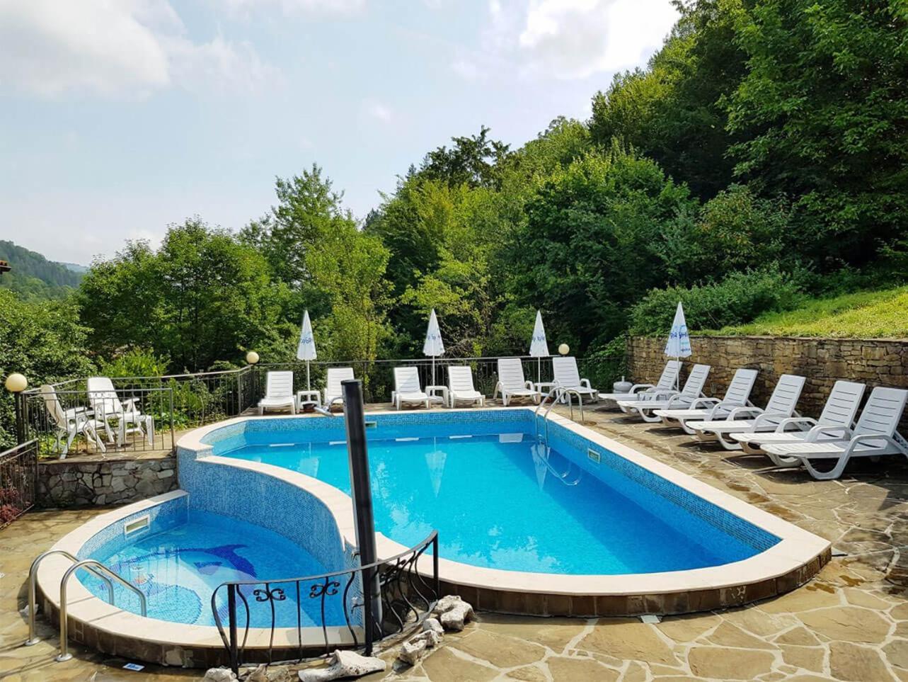Family Hotel Chiflik Hills Dış mekan fotoğraf