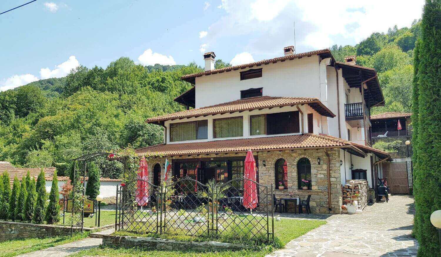Family Hotel Chiflik Hills Dış mekan fotoğraf