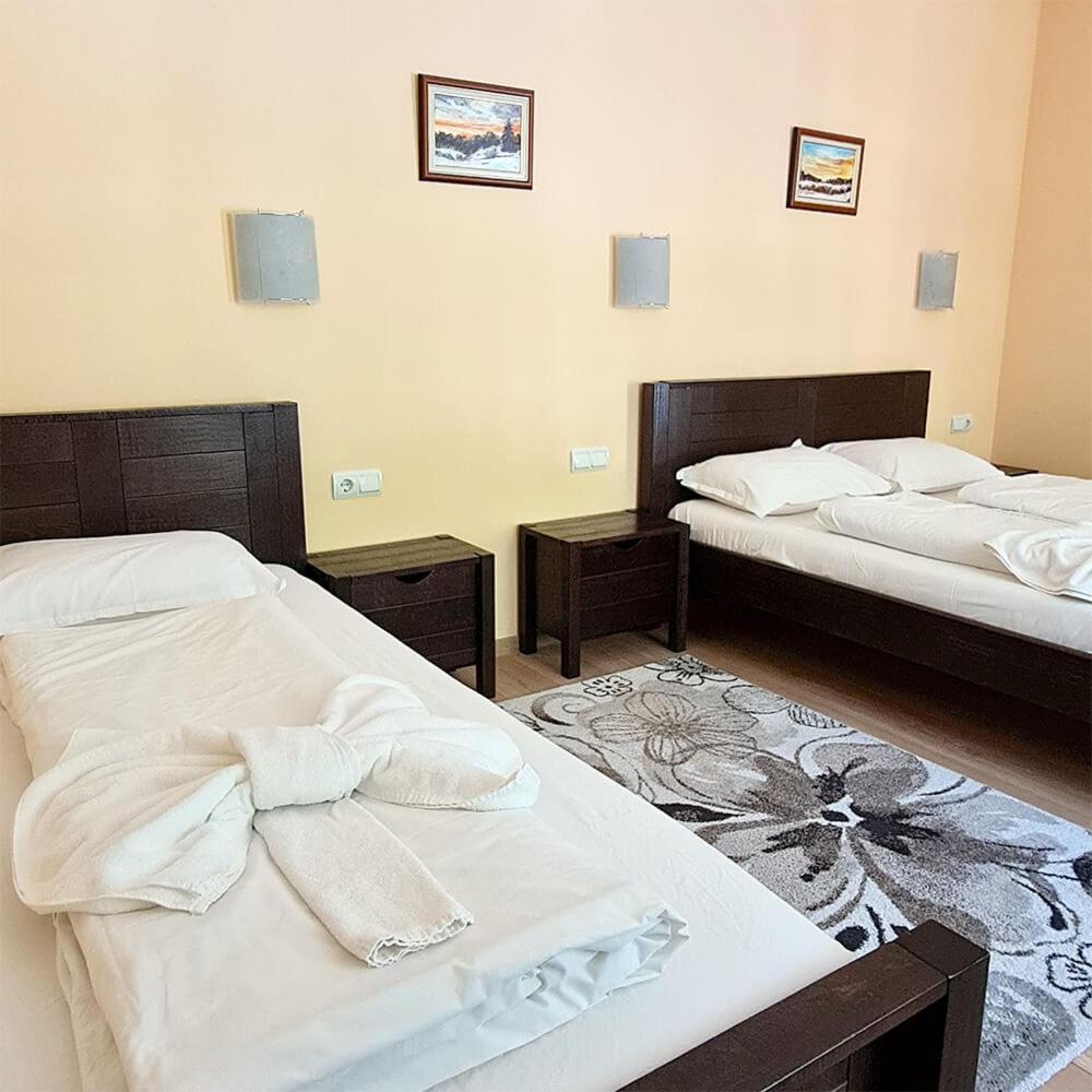Family Hotel Chiflik Hills Oda fotoğraf