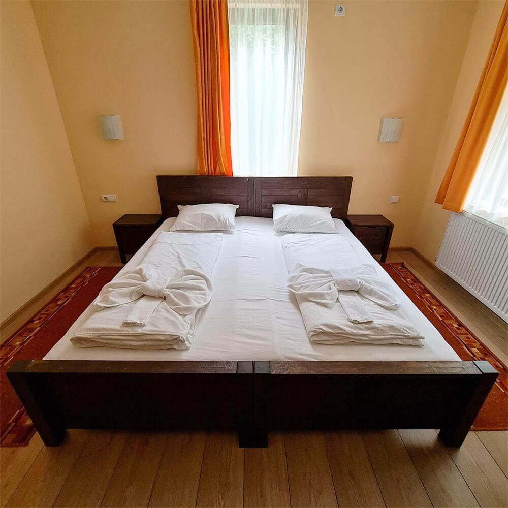 Family Hotel Chiflik Hills Oda fotoğraf